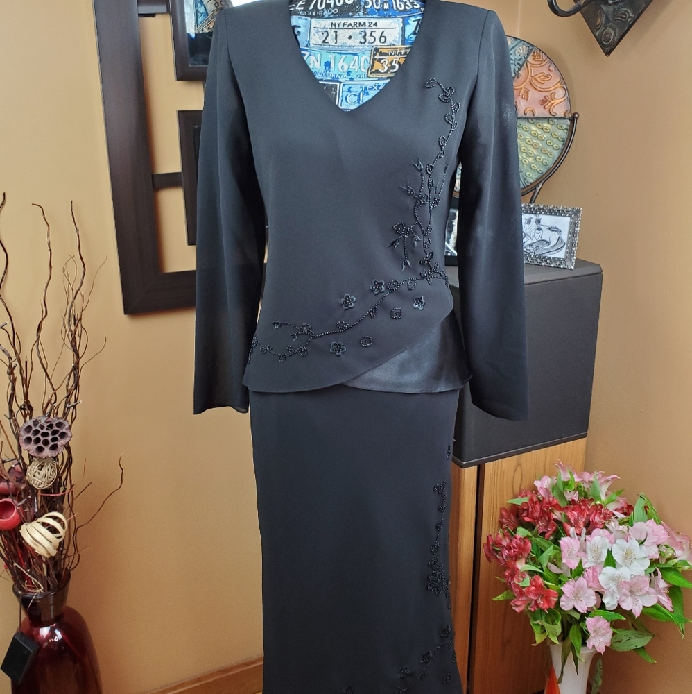BLACK SHEER & SATIN BEADED MAXI SKIRT & TOP SET! - Picture 1 of 14